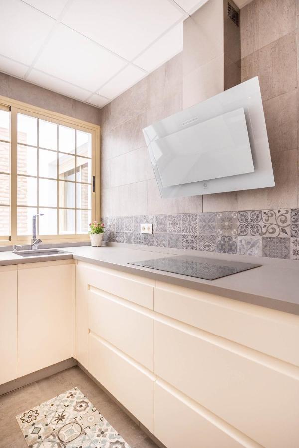 Apartamento Hercules - Vacacional Sevilla Eksteriør billede